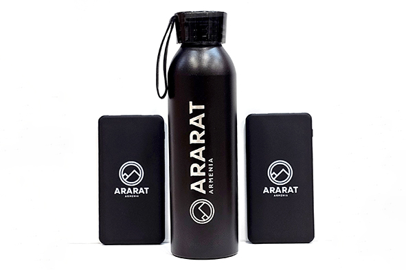 power bank, ջրի շիշ բրենդավորված