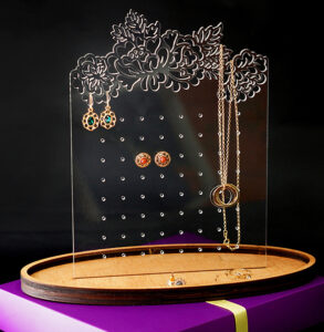 Զարդերի կախիչ-օրգանայզեր