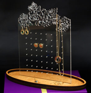 Զարդերի կախիչ-օրգանայզեր