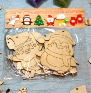 Փայտե տոնածառի խաղալիքների հավածու «Ներկիր և զարդարիր տոնածառը»