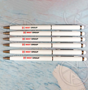 Սպիտակ գնդիկավոր գրիչ touch screen