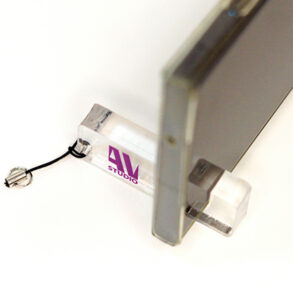 հեռախոսի հենակ-կախազարդ