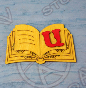 Փայտե բրոշ Ա տառի հանդեսի համար