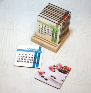 Փայտե օրացույց-բաժակի տակդիրներ