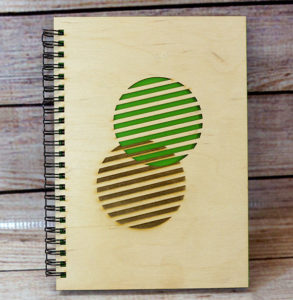 փայտե կազմով անհատական նոթատետր